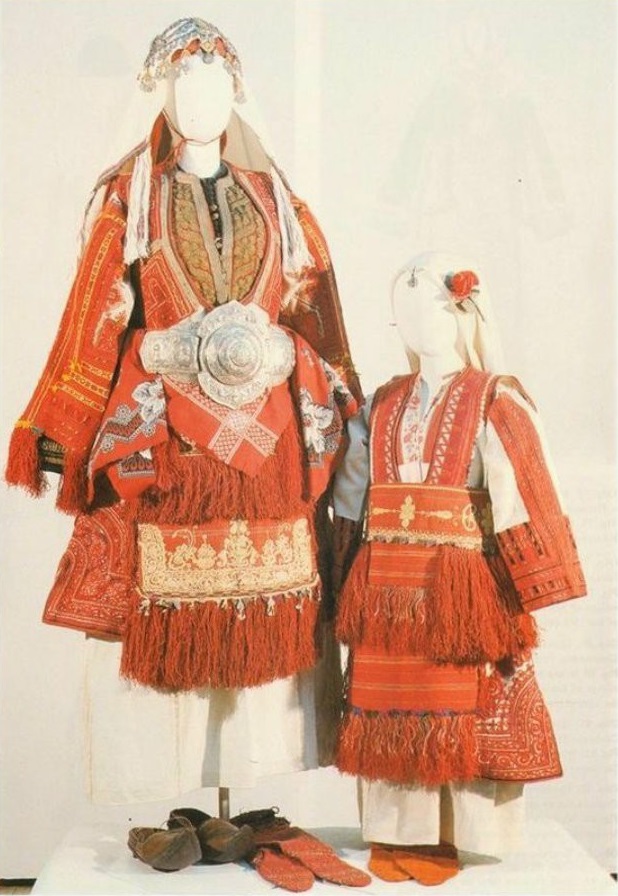 Makedonian costume from Debar